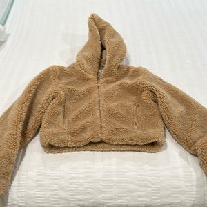 Alo crop fuzzy jacket